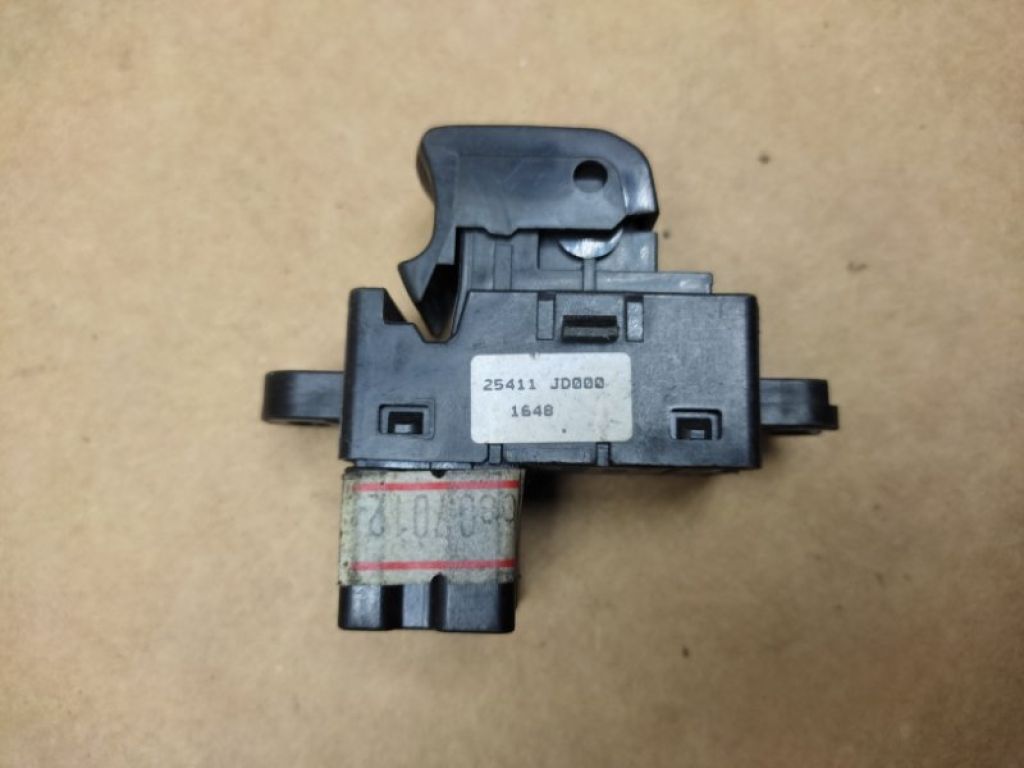 25411-JD000 | Кнопка склопідіймача NISSAN TEANA J32 08-14 - Фото 2