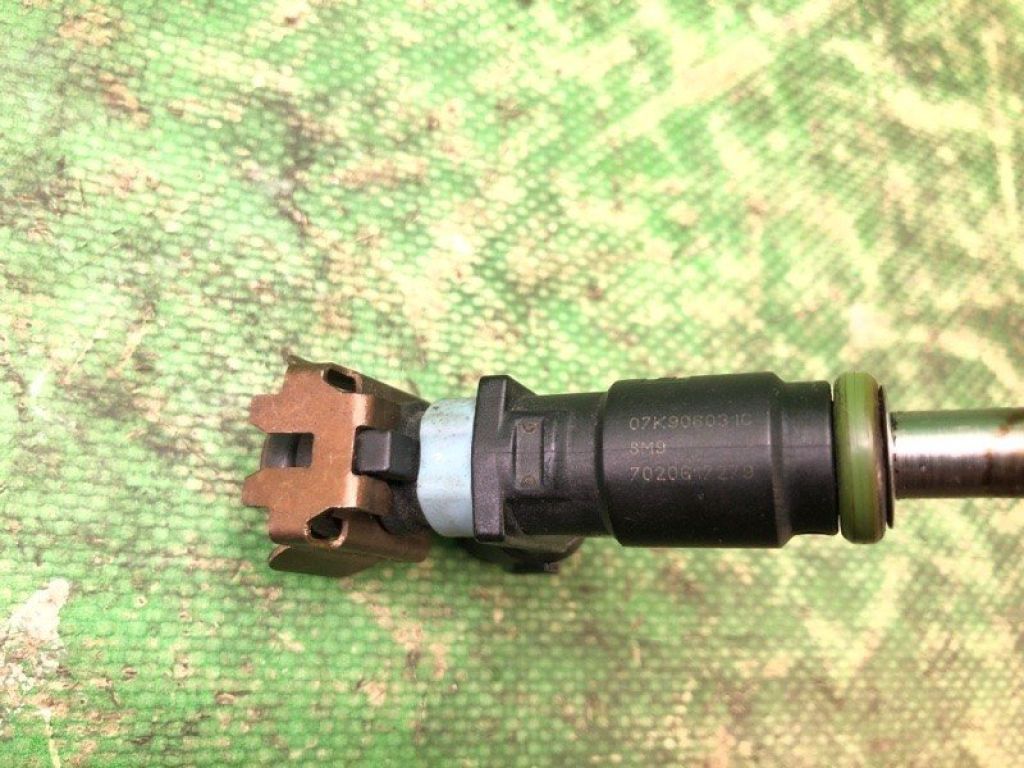 07K 906 031 C | Форсунка паливна VOLKSWAGEN JETTA 05-10 - Фото 6