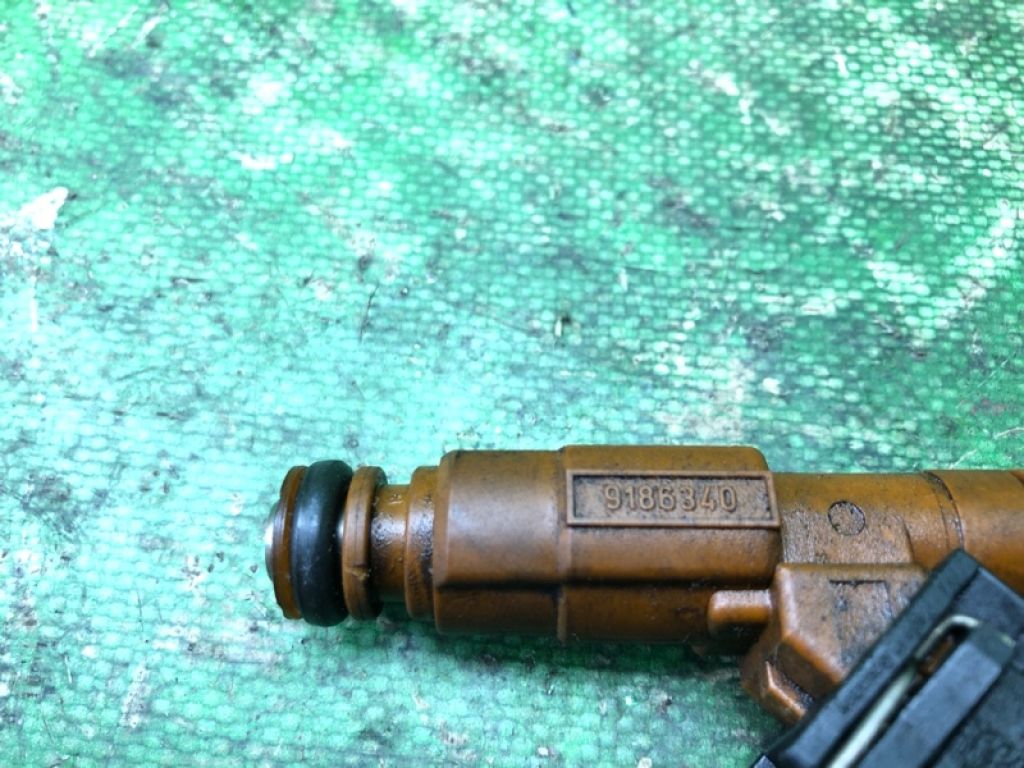 9186340 | Форсунка паливна VOLVO S60 00-09 - Фото 4