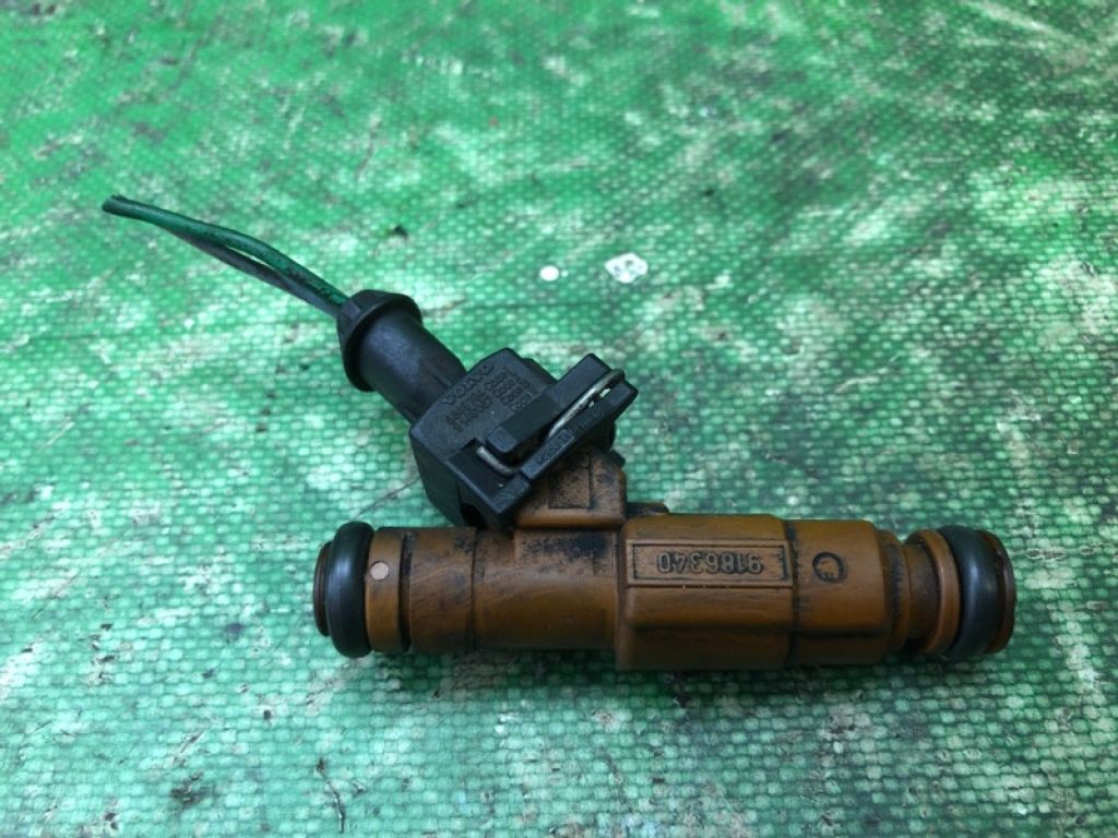 9186340 | Форсунка топливная VOLVO S60 00-09 - Фото 3