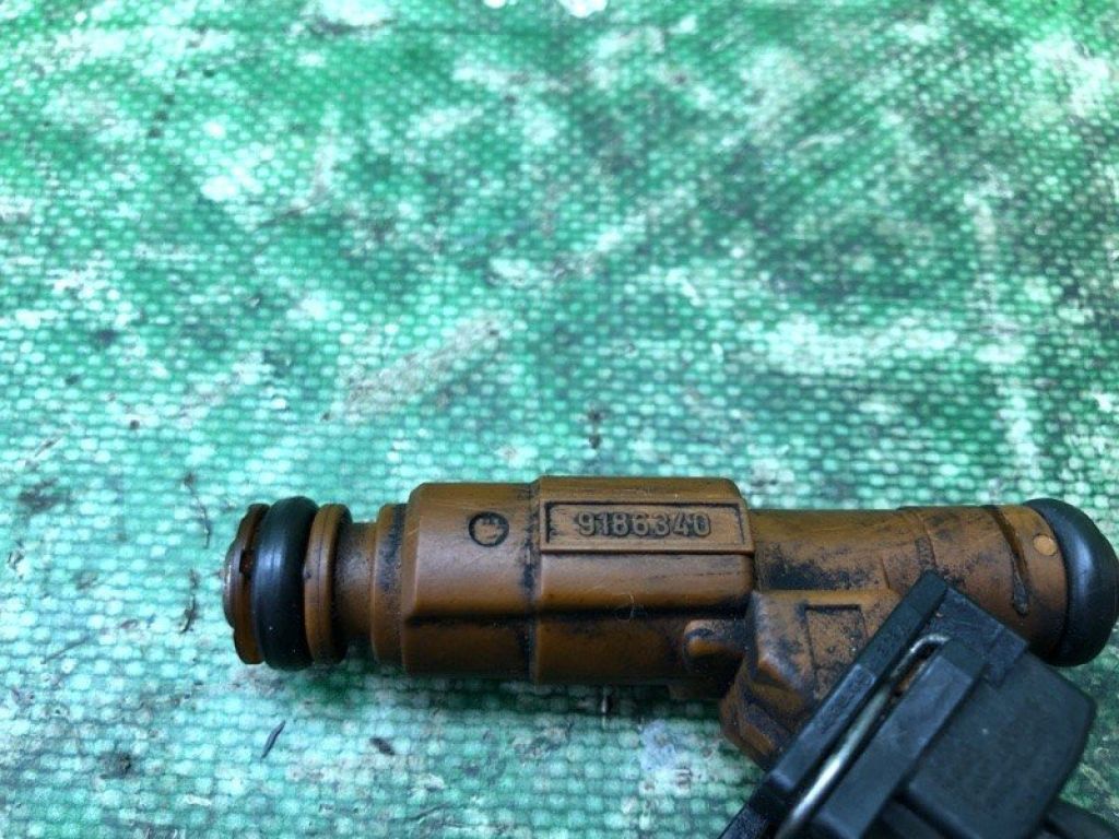 9186340 | Форсунка топливная VOLVO S60 00-09 - Фото 4