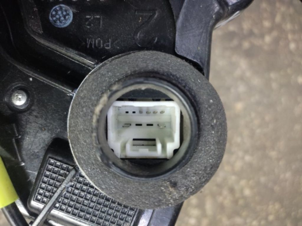 69040-42250 | Замок двері передн. лів. LEXUS ES350 06-12 - Фото 3