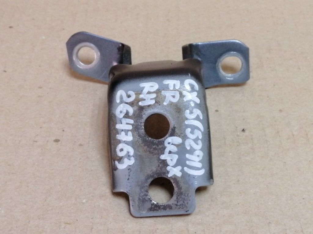 KD53-58-210 | Петля двері верхня передн. прав. MAZDA CX-5 (KE) 11-17