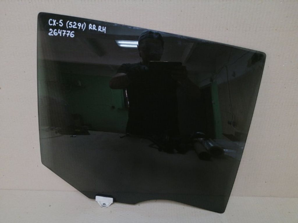 KD47-72-510 | Скло дверей задн. прав. MAZDA CX-5 (KE) 11-17