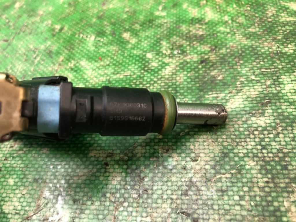 07K906031C | Форсунка паливна VOLKSWAGEN JETTA USA 10-17 - Фото 6