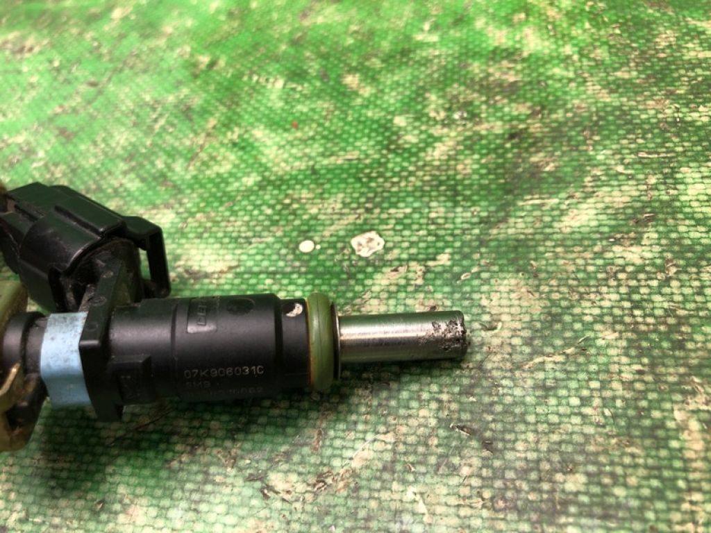 07K906031C | Форсунка паливна VOLKSWAGEN JETTA USA 10-17 - Фото 7