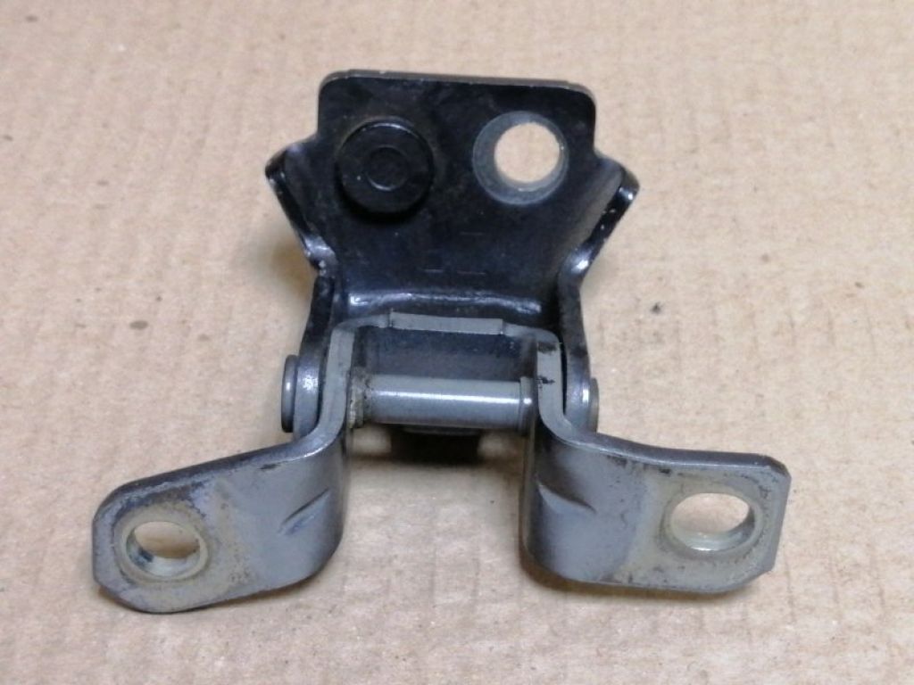 KD53-72-240 | Петля двері нижня задн. прав. MAZDA CX-5 (KE) 11-17 - Фото 2