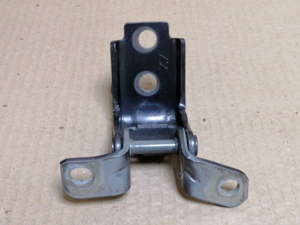 KD53-72-210 | Петля двері верхня задн. прав. MAZDA CX-5 (KE) 11-17 - Фото 2