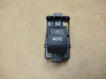 Кнопка стеклоподъемника TOYOTA SIENNA 11-16