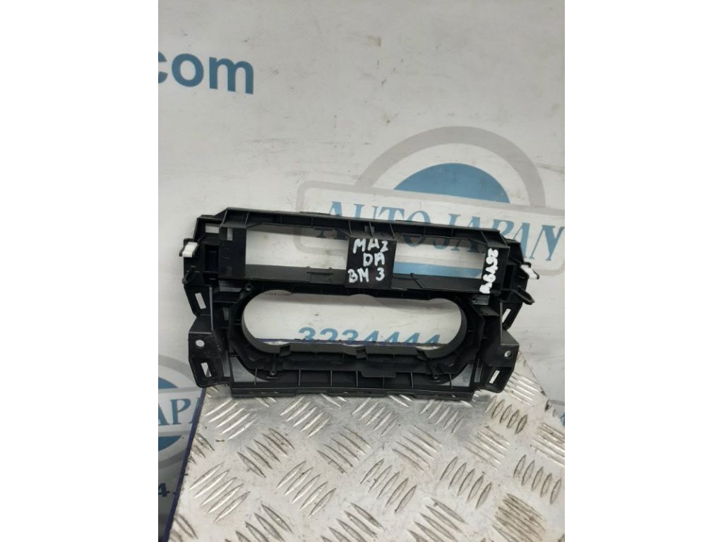 Накладка в салоне MAZDA 3 BM 13-19 - Фото 2