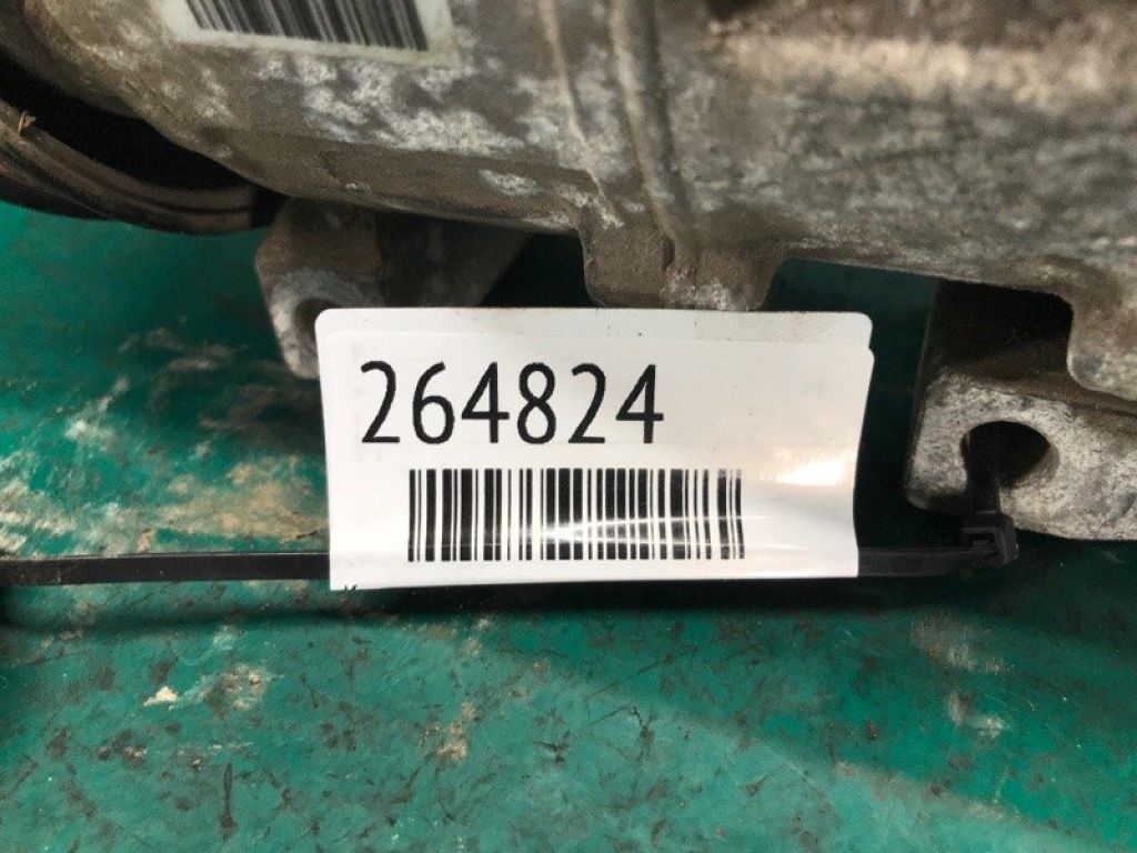 92600EG00B | Компрессор кондиционера INFINITI M35/M45 04-10 - Фото 2