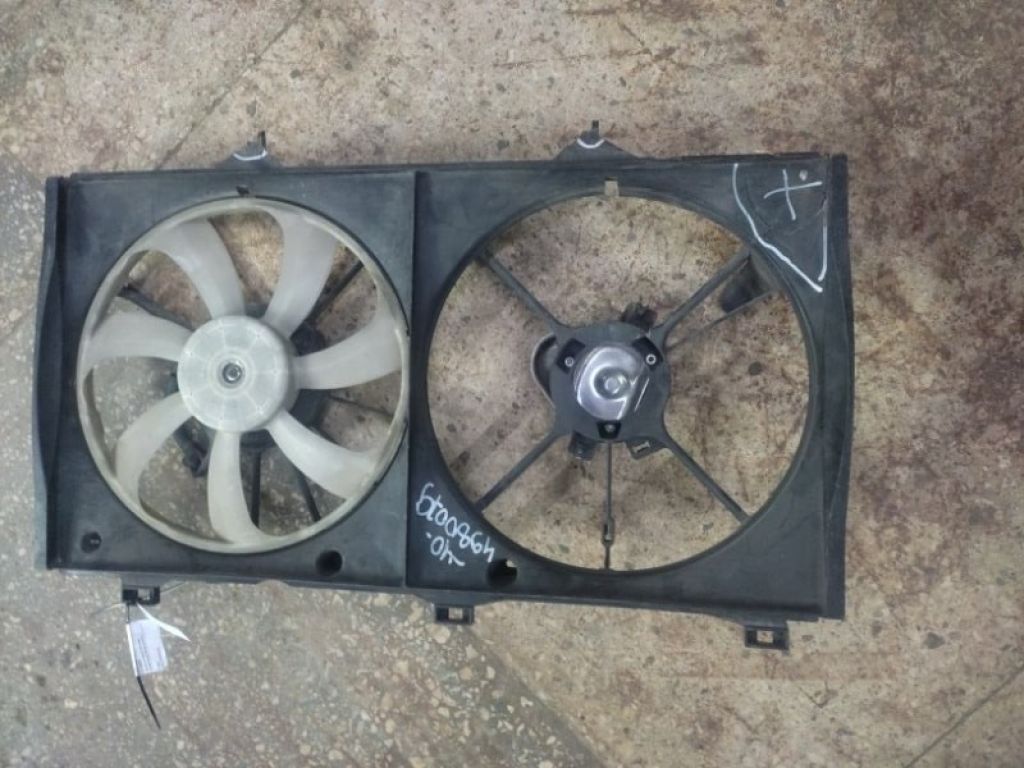 16711-0H020 | Диффузор вентилятора основного радиатора TOYOTA CAMRY 40 06-11