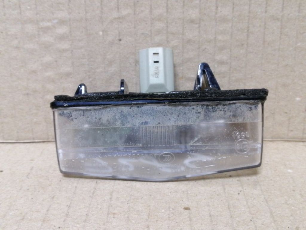 81271-53011 | Подсветка номера LEXUS CT200 11-17