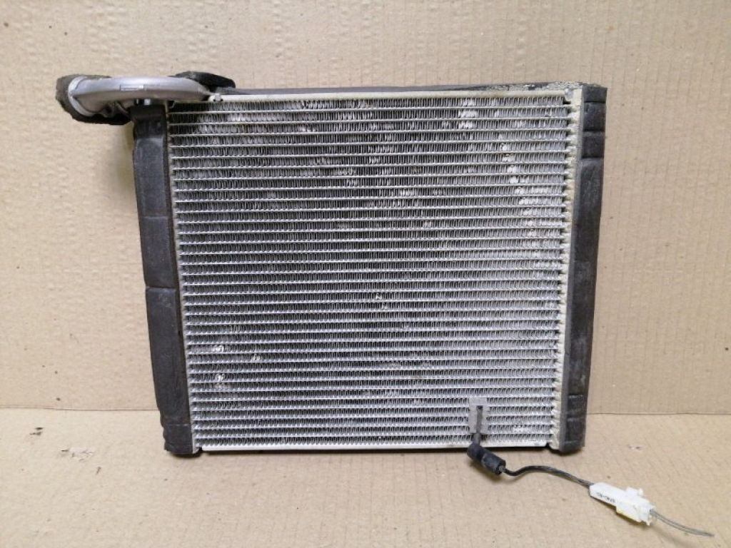 88501-75010 | Випарник кондиціонера LEXUS CT200 11-17 - Фото 2