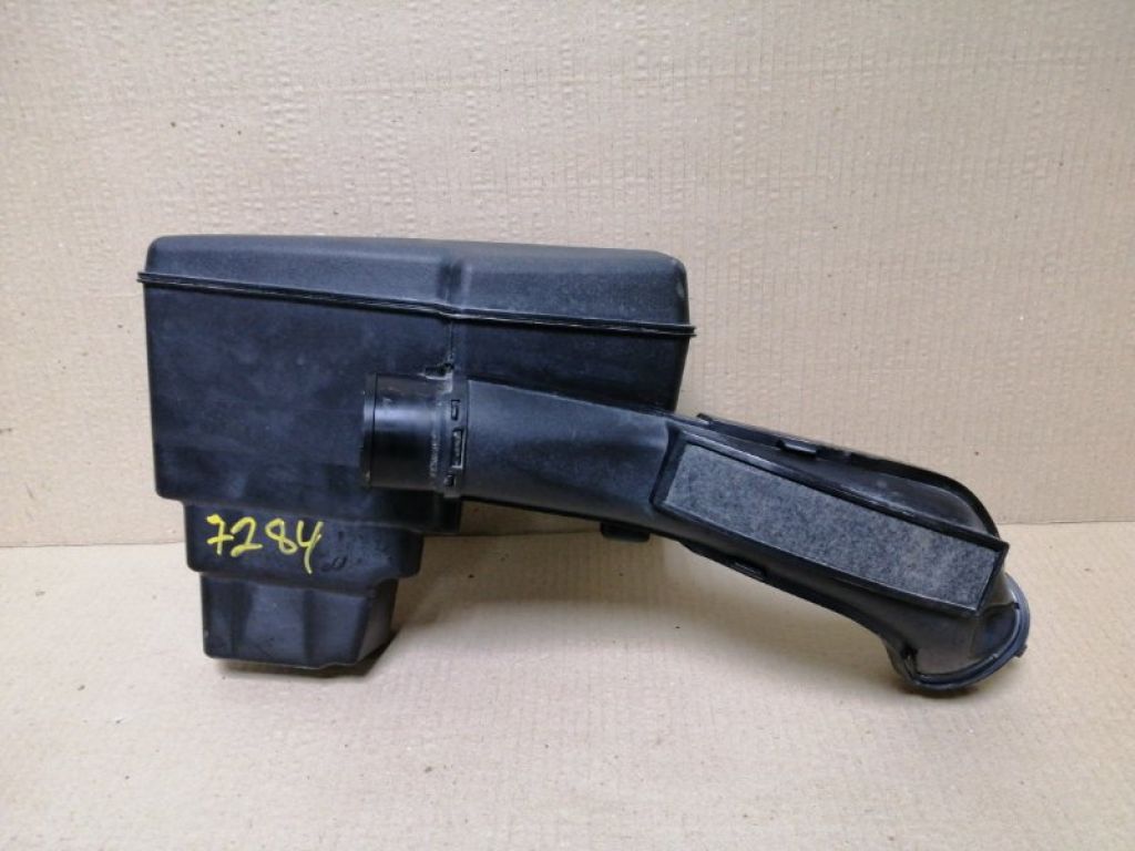 17751-37100 | Резонатор повітряного фільтра LEXUS CT200 11-17 - Фото 2