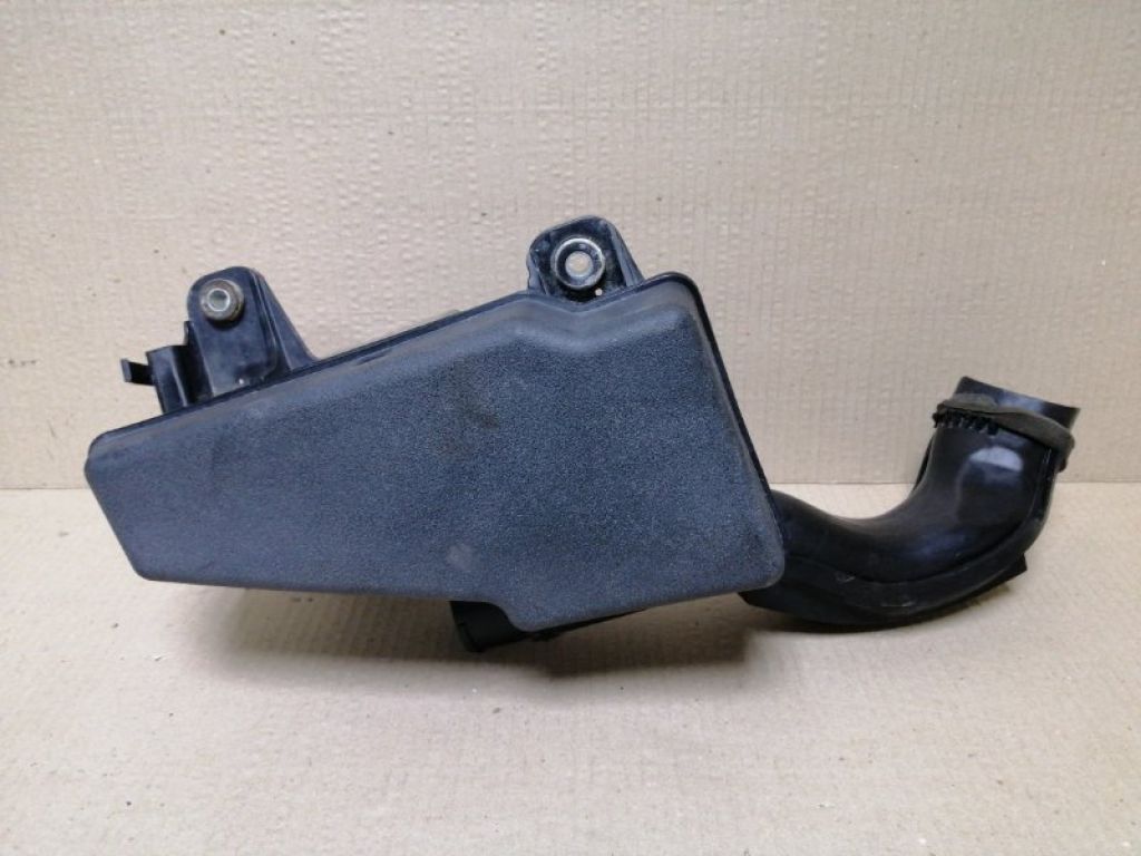 17751-37100 | Резонатор повітряного фільтра LEXUS CT200 11-17 - Фото 3