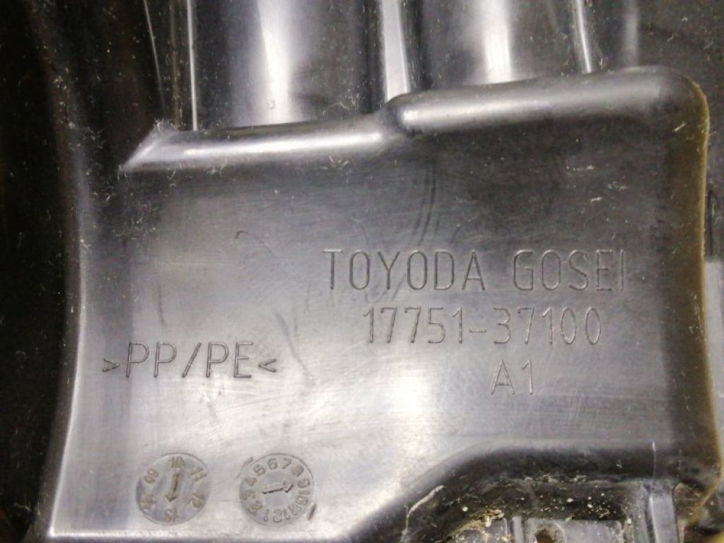 17751-37100 | Резонатор повітряного фільтра LEXUS CT200 11-17 - Фото 5