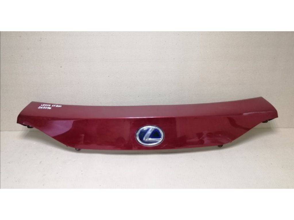 76801-76020-D0 | накладка кришки багажника LEXUS CT200 11-17