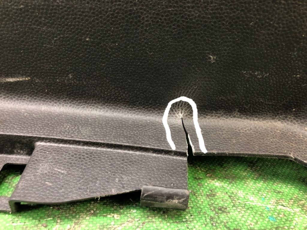 BE8Z-5440374-AA | Накладка на порог багажника FORD FIESTA 08-17 - Фото 4