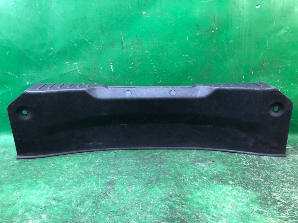 CV6Z-5440374-AA | Накладка на порог багажника FORD FOCUS 10-18