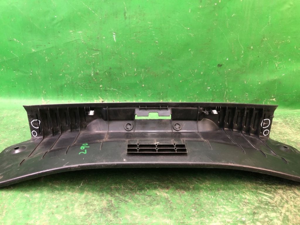 CV6Z-5440374-AA | Накладка на порог багажника FORD FOCUS 10-18 - Фото 4