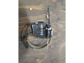 Замок двері задн. прав. TOYOTA CAMRY 55 14-17