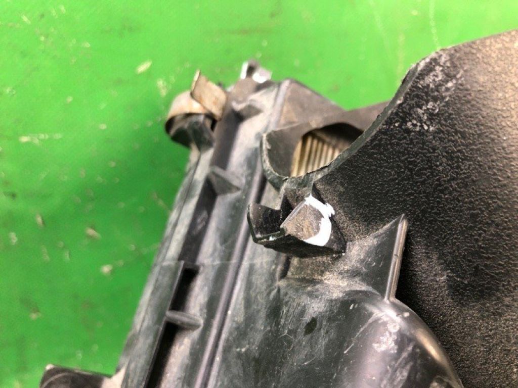 165001KC0C | Корпус повітряного фільтра NISSAN JUKE 10-19 - Фото 3