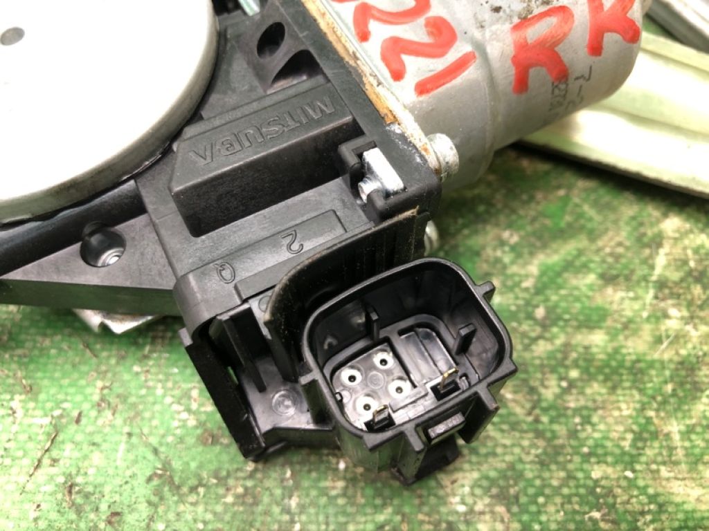 82720-1U600 | Стеклоподъемник задн. прав. NISSAN JUKE 10-19 - Фото 3