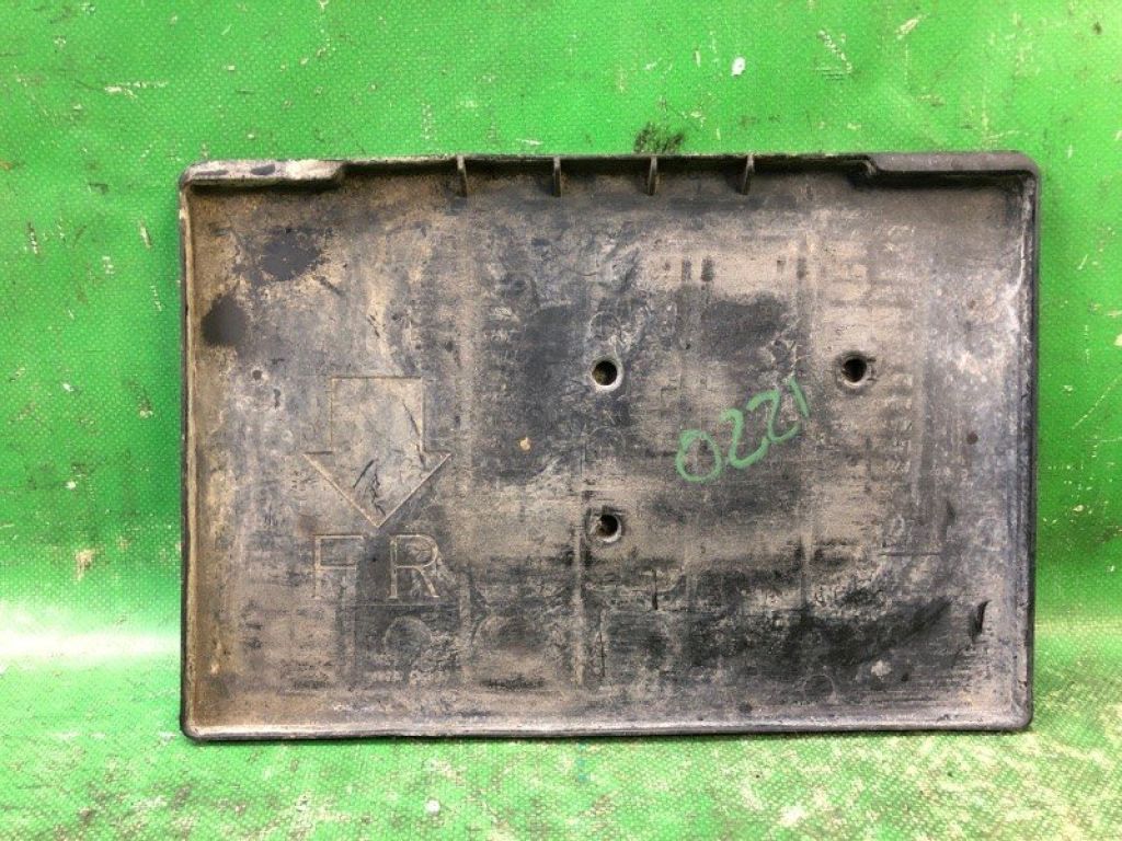 24428-4M800 | Полиця акумулятора NISSAN JUKE 10-19