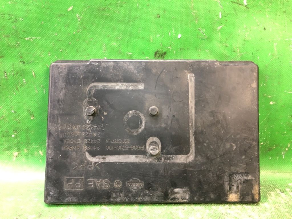 24428-4M800 | Полиця акумулятора NISSAN JUKE 10-19 - Фото 3