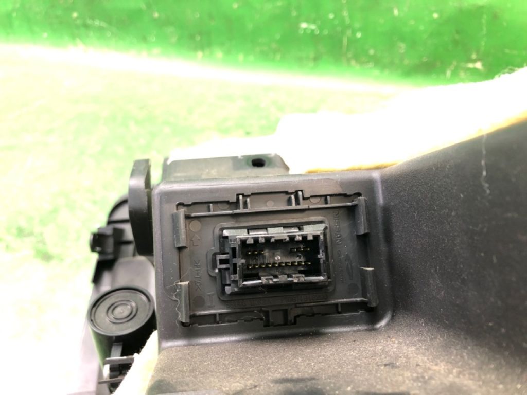 68520-1KA0A | Бардачок NISSAN JUKE 10-19 - Фото 7