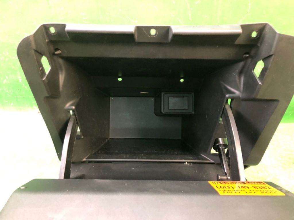 68520-1KA0A | Бардачок NISSAN JUKE 10-19 - Фото 8