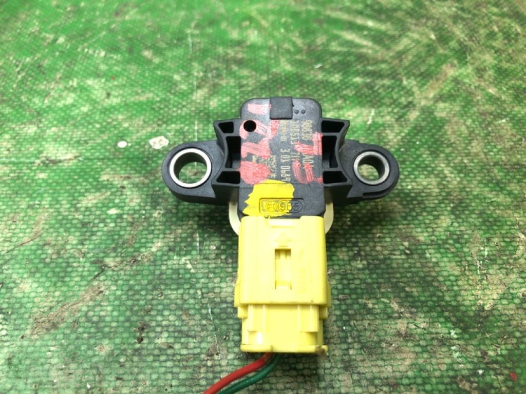 98836-1MA0A | Датчик удару NISSAN JUKE 10-19 - Фото 3