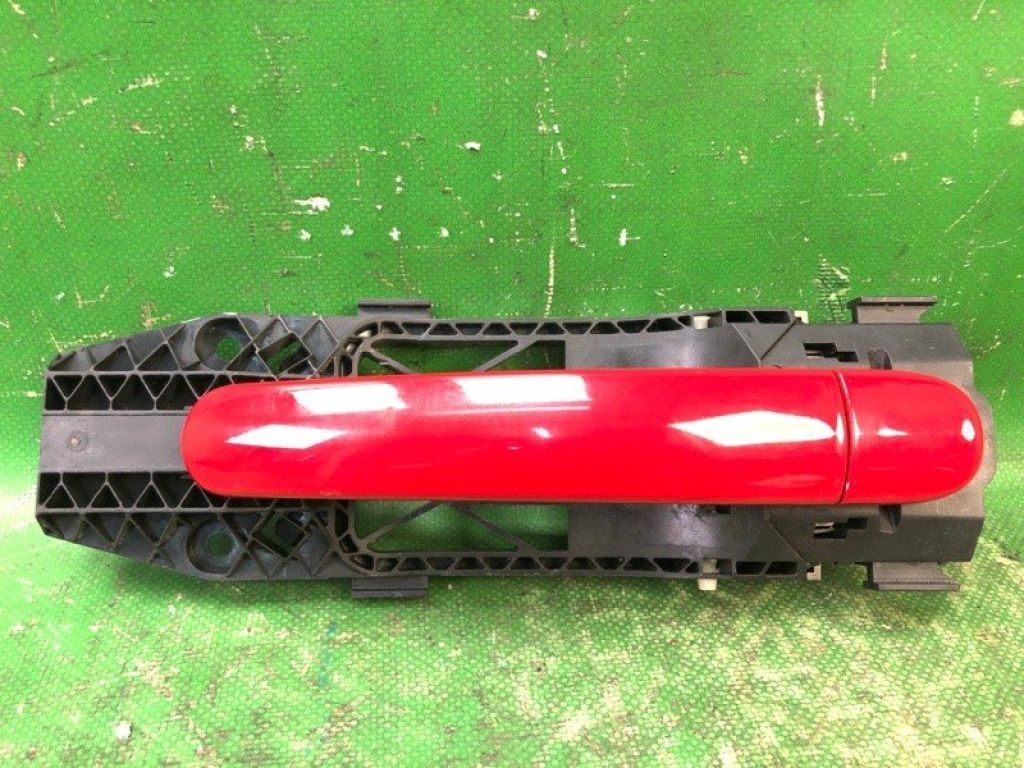 5N0 837 205 M | Ручка двери наружная передн. прав. VOLKSWAGEN JETTA USA 10-17