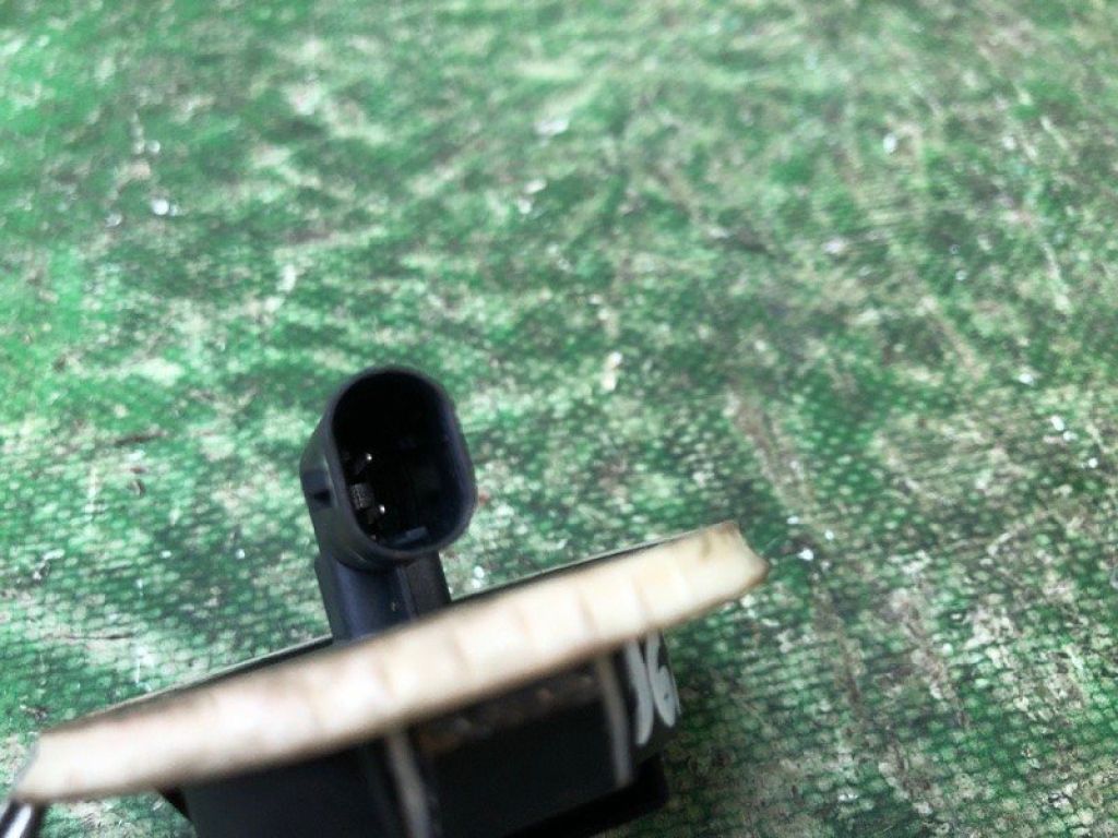 5K0 959 354 | Датчик удару VOLKSWAGEN JETTA USA 10-17 - Фото 4