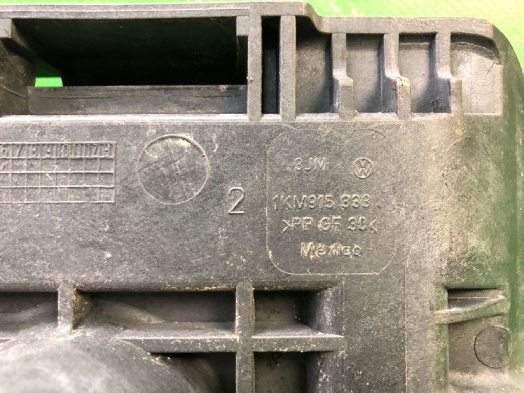 1KM 915 333 | Полка аккумулятора VOLKSWAGEN JETTA USA 10-17 - Фото 3