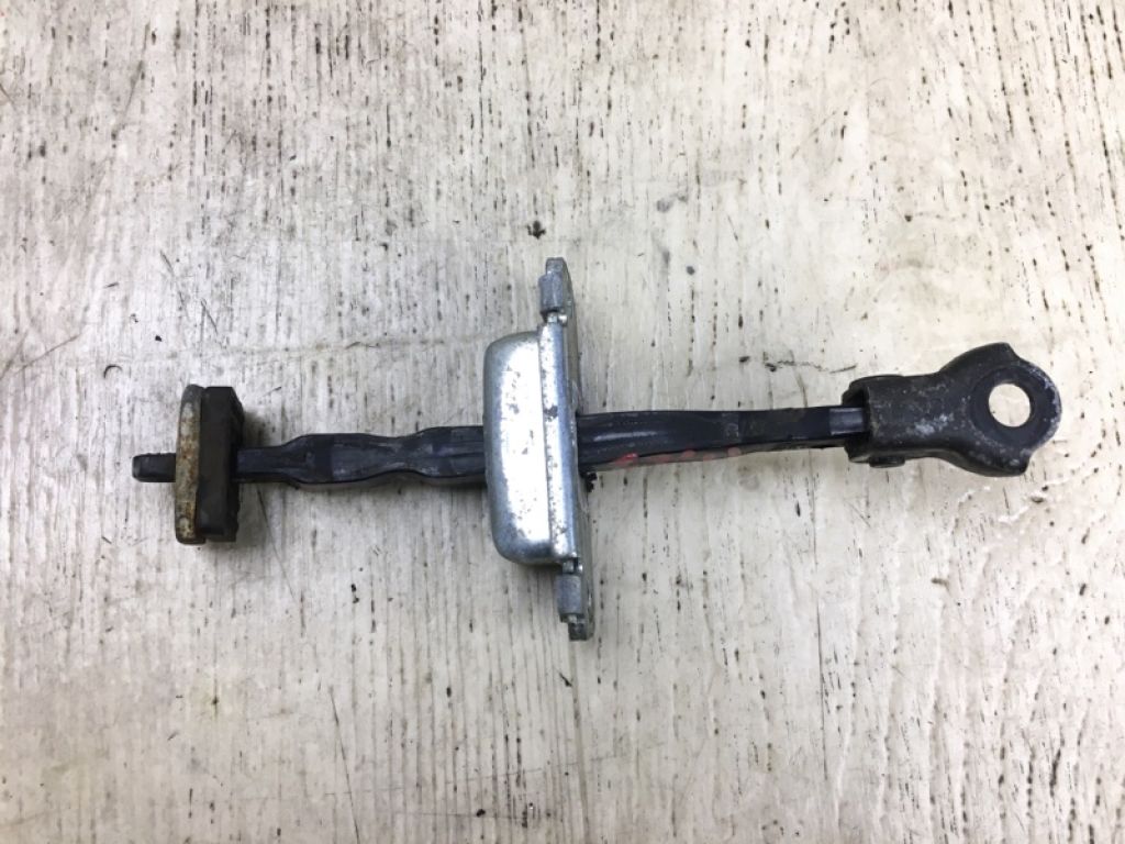 79390-3S000 | Ограничитель двери передн. прав. HYUNDAI SONATA YF 10-14