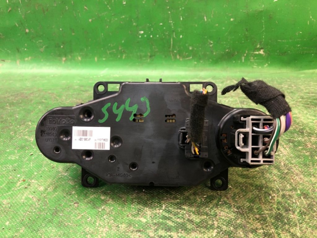 AE8Z-19980-A | Блок управления печкой FORD FIESTA 08-17 - Фото 3