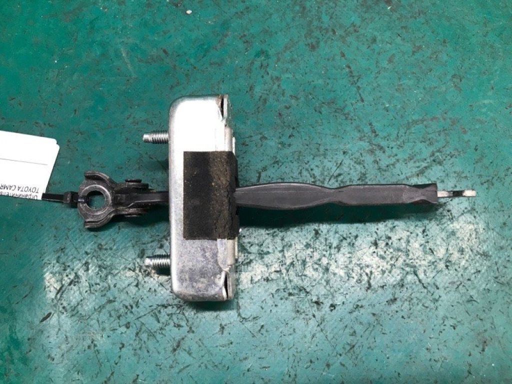 68630-06082 | Ограничитель двери задн. лев. TOYOTA CAMRY 50 12-15