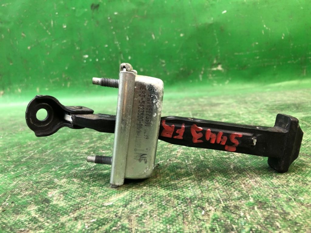 AE8Z-5423504-A | Обмежувач дверей передн. прав. FORD FIESTA 08-17