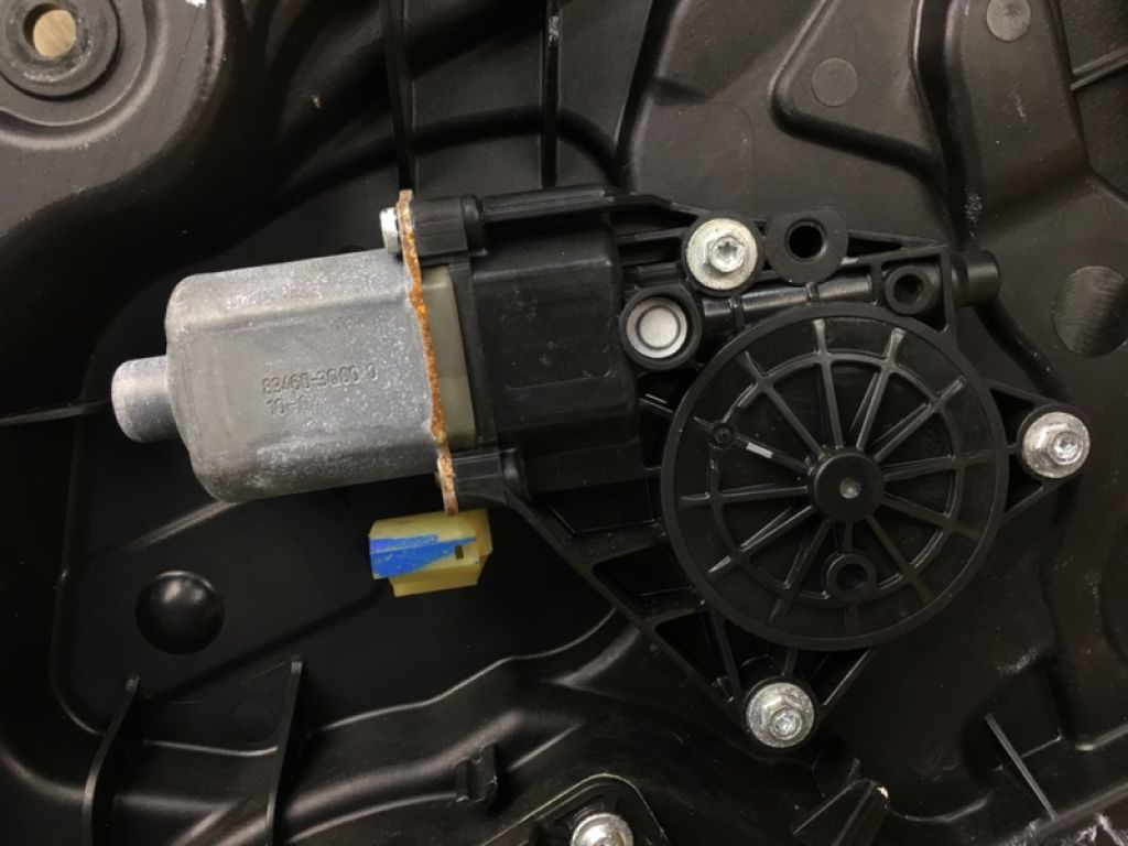 83481-3Q000 | Стеклоподъемник задн. прав. HYUNDAI SONATA YF 10-14 - Фото 4