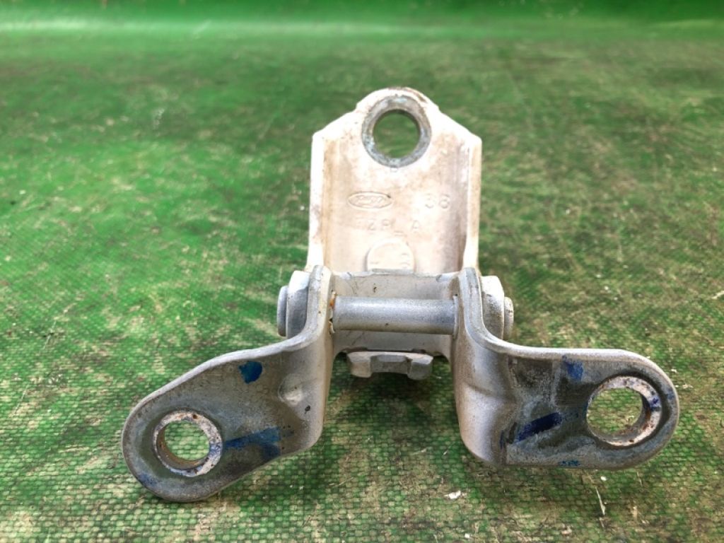 8A6Z-5826800-B | Петля двери верхняя задн. прав. FORD FIESTA 08-17 - Фото 4