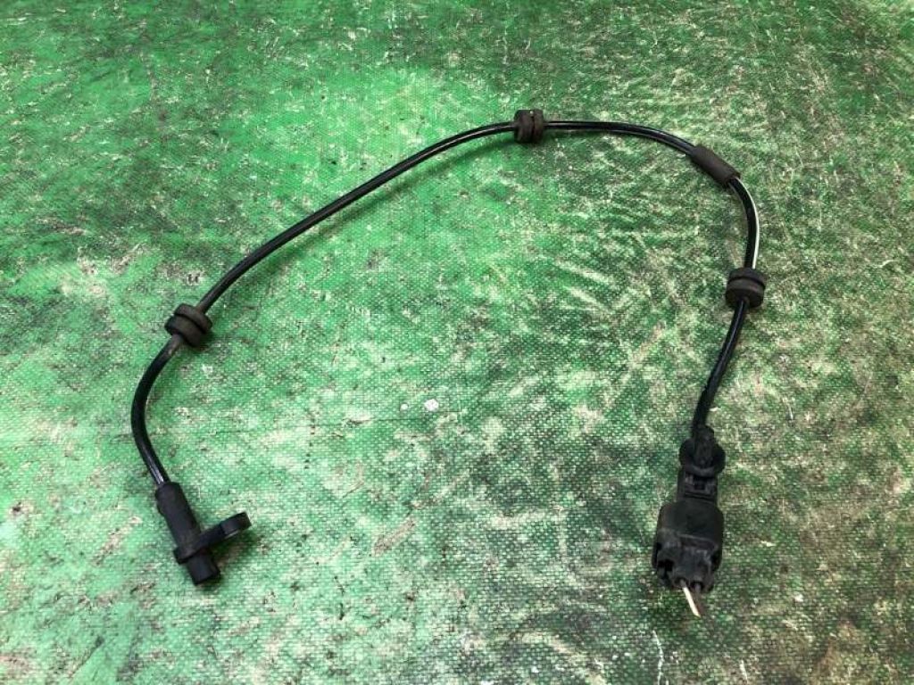 AE8Z-2C190-A | Датчик ABS задн. FORD FIESTA 08-17