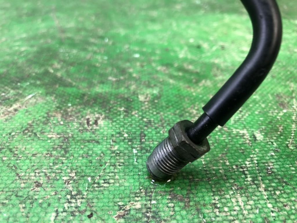 AE8Z-2268-C | Трубка тормозная задн. лев. FORD FIESTA 08-17 - Фото 5