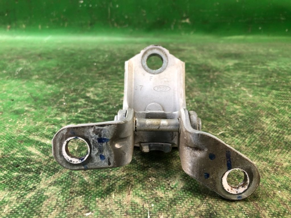 AE8Z-5822810-A | Петля двери нижняя передн. прав. FORD FIESTA 08-17 - Фото 4