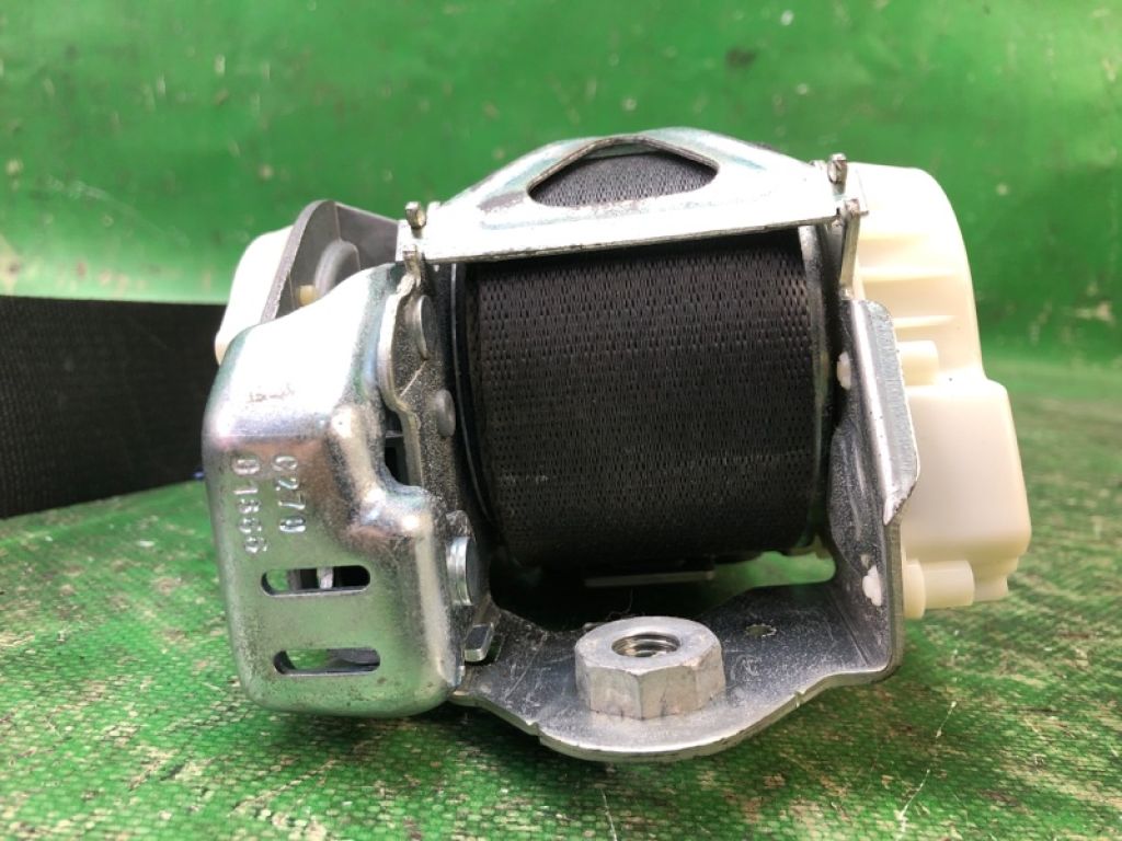 BE8Z-54611B08-AA | Ремінь безпеки передн. прав. FORD FIESTA 08-17 - Фото 5