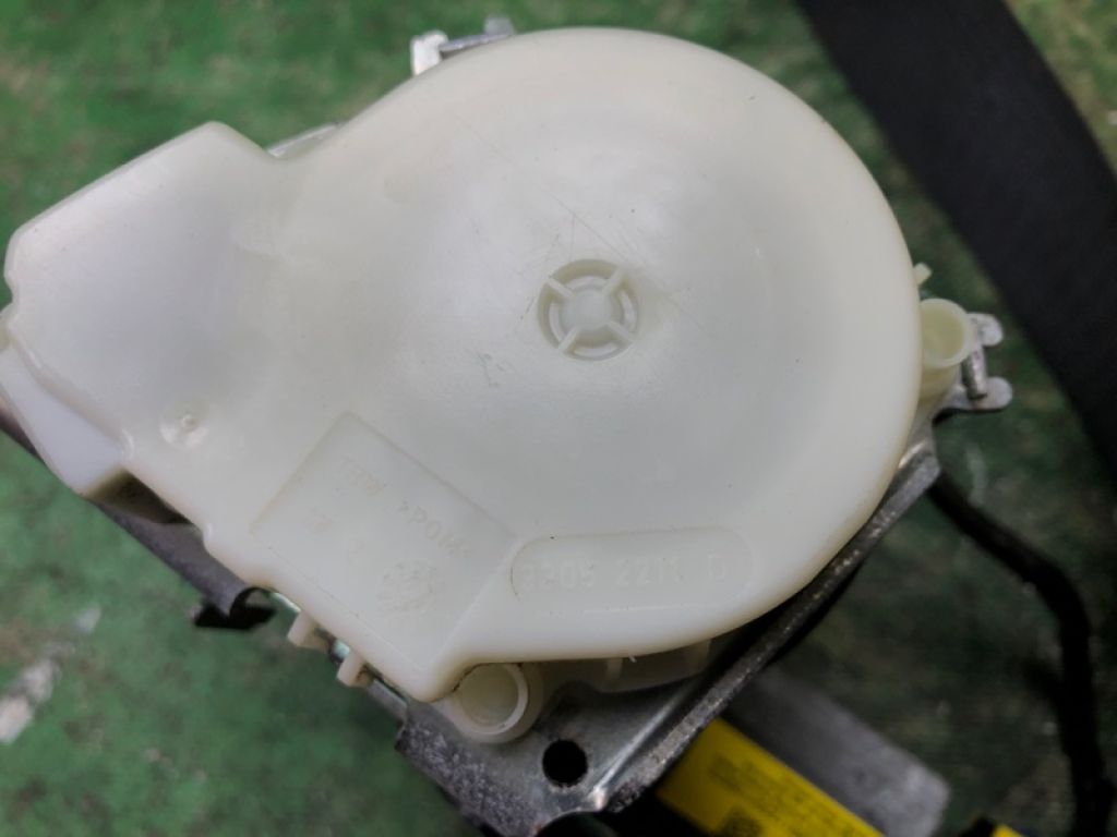 BE8Z-54611B08-AA | Ремінь безпеки передн. прав. FORD FIESTA 08-17 - Фото 9