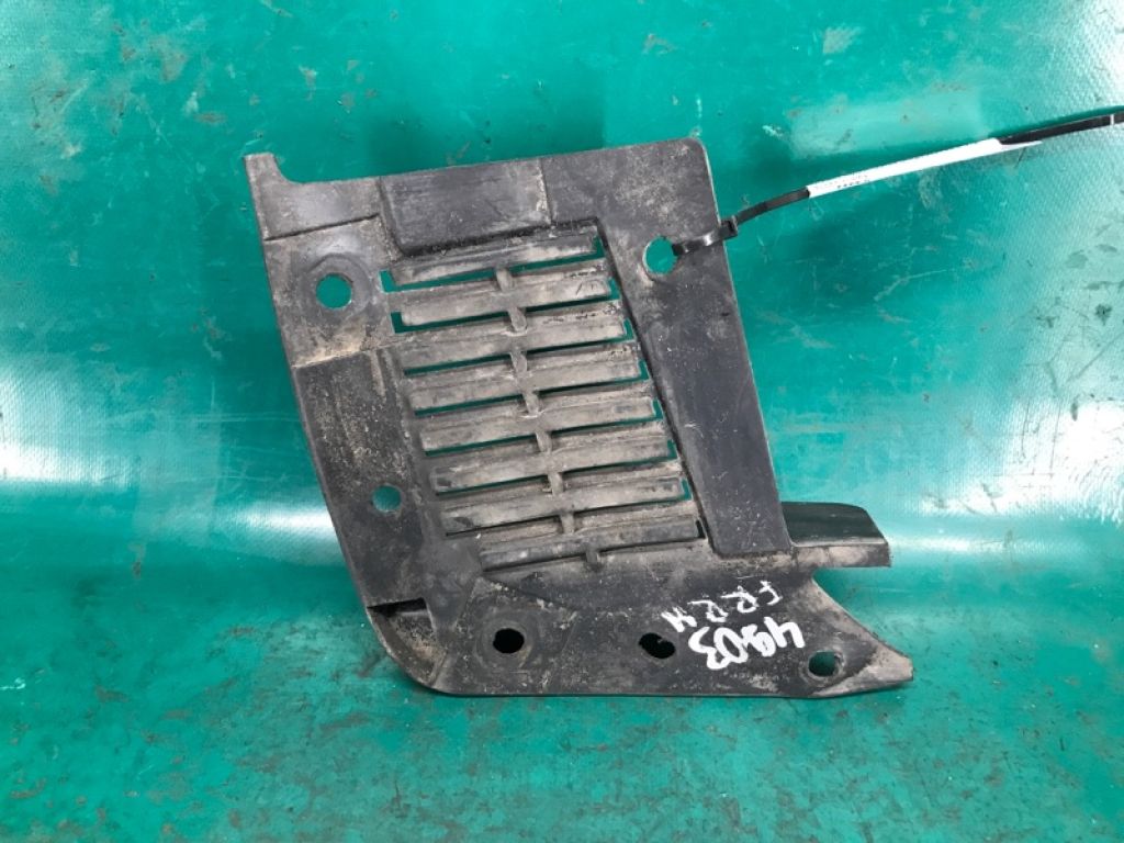 76852-1VK0A | Брызговик передн. прав. NISSAN ROGUE 08-15