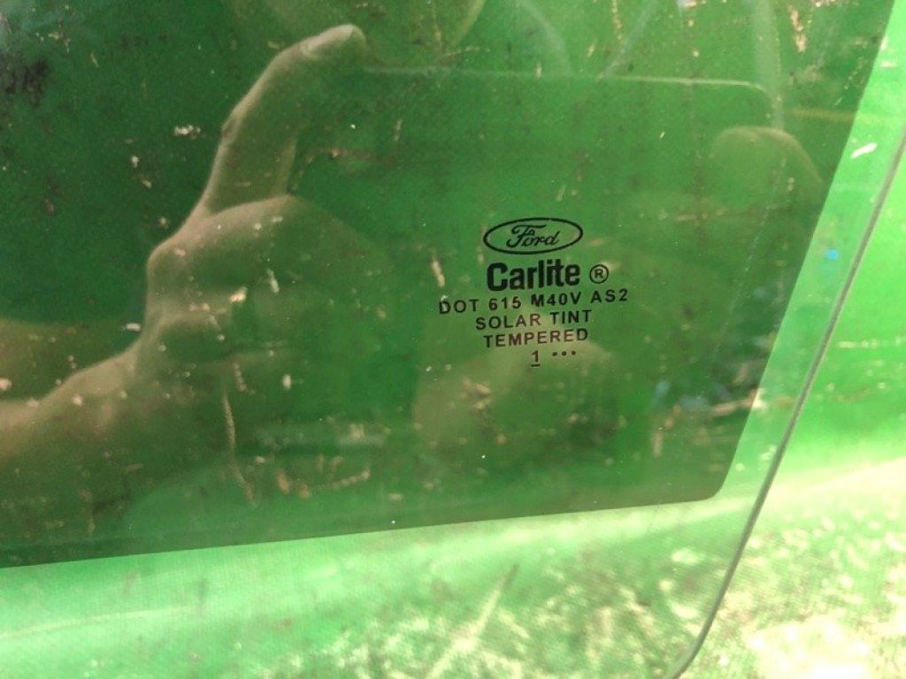 BE8Z-5421411-A | Скло дверей передн. лів. FORD FIESTA 08-17 - Фото 3