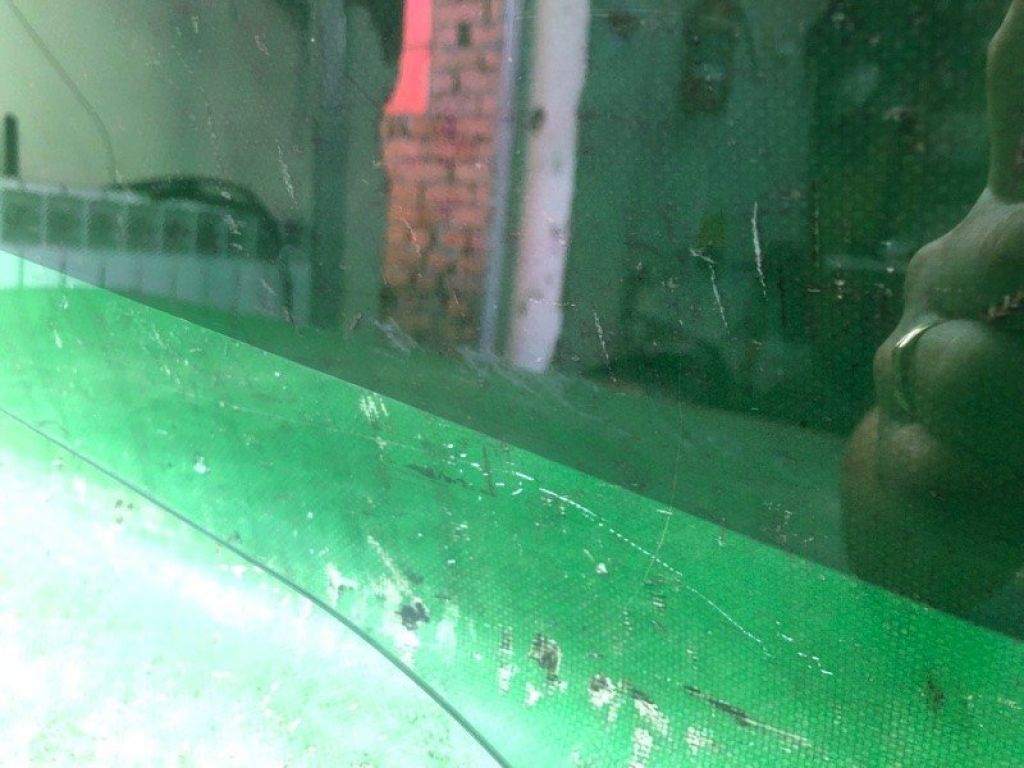 BE8Z-5421411-A | Скло дверей передн. лів. FORD FIESTA 08-17 - Фото 5